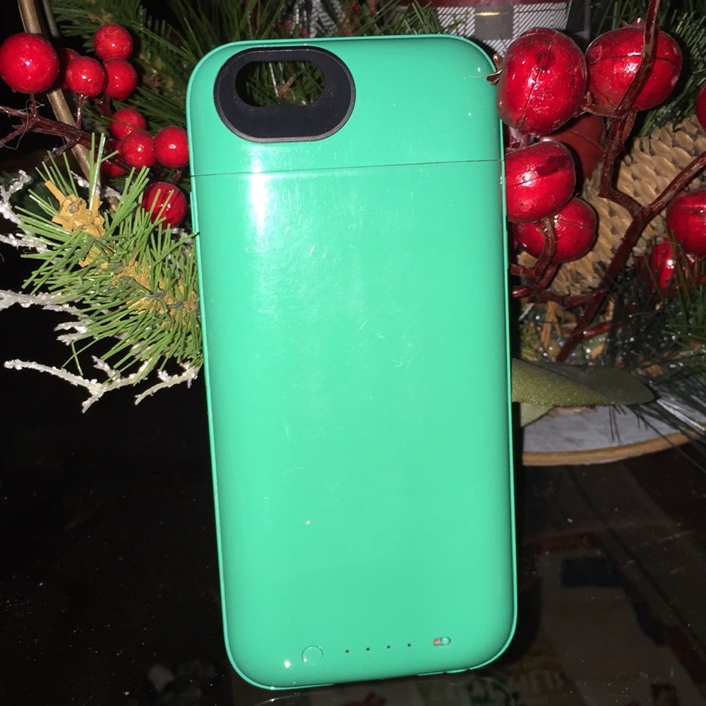 COPY - Mophie Charging Case